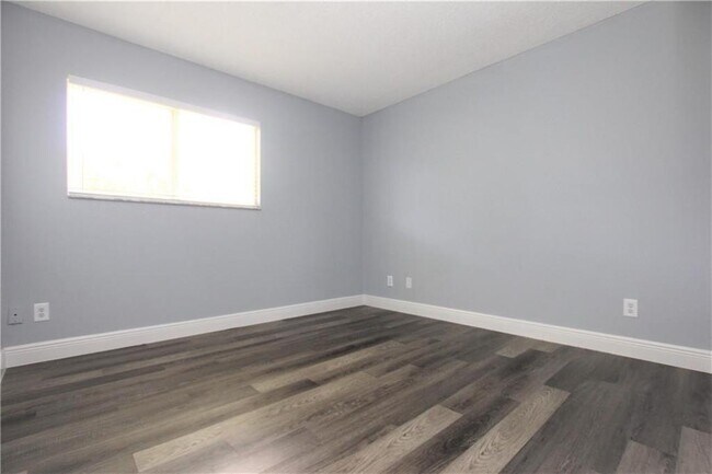 Building Photo - 3413 NW 44th St