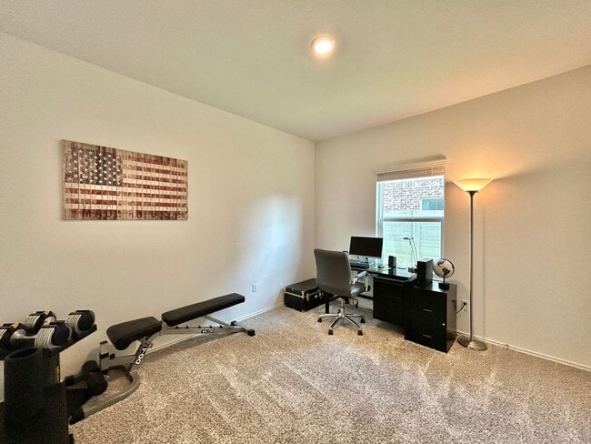 Building Photo - 3/BR 2/BA Home with Modern Comforts and a ...