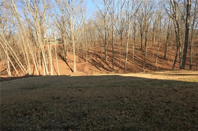 Building Photo - 12 Celtic Dr