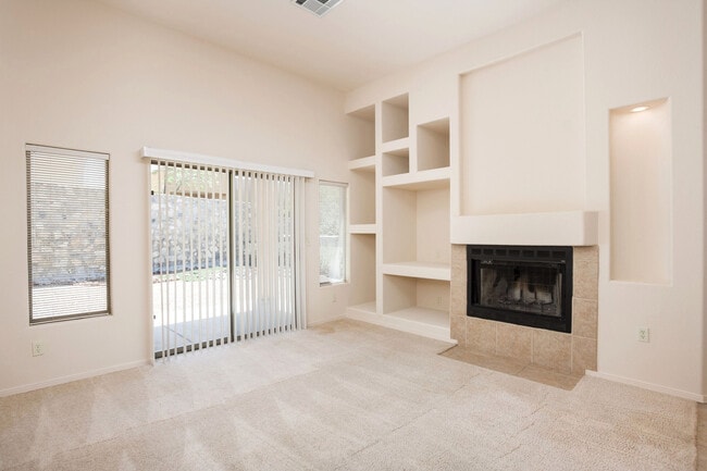 Building Photo - Beautiful Light and Bright Home located of...