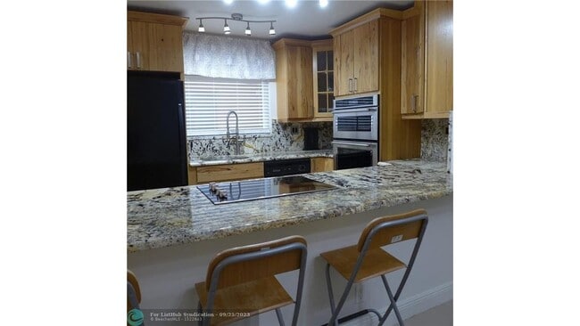 Building Photo - 123 Deer Creek Blvd