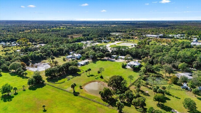 Building Photo - 3155 SW 78th Ave