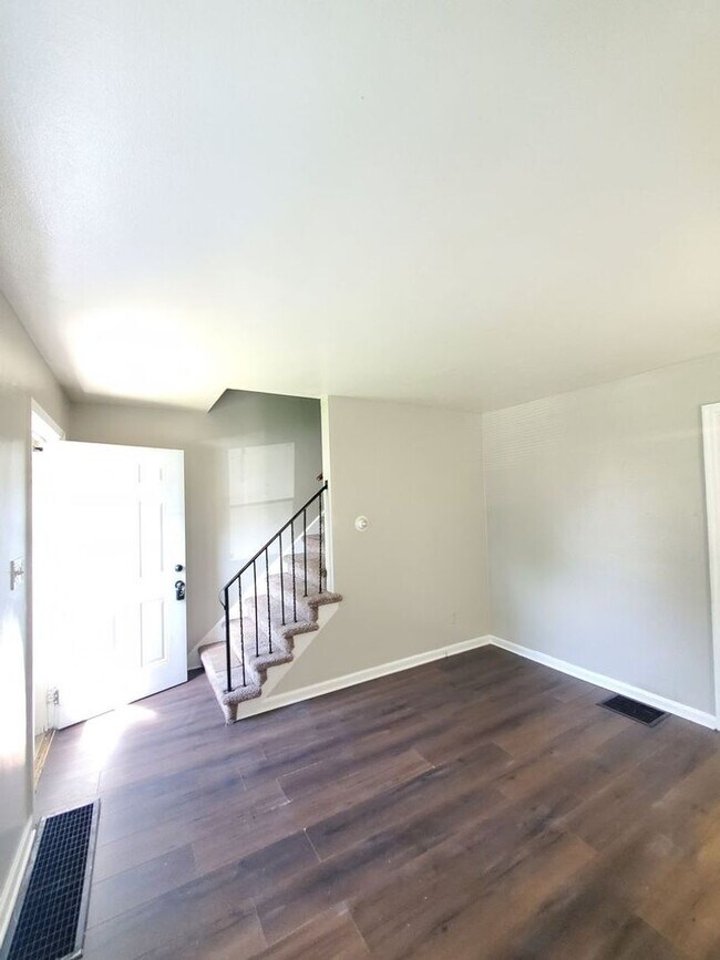 Building Photo - 896-898 S HARRIS AVE, COLUMBUS, OH 43204