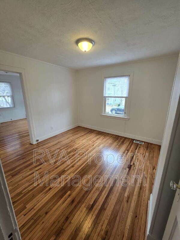 Building Photo - 1601 Albany Ave