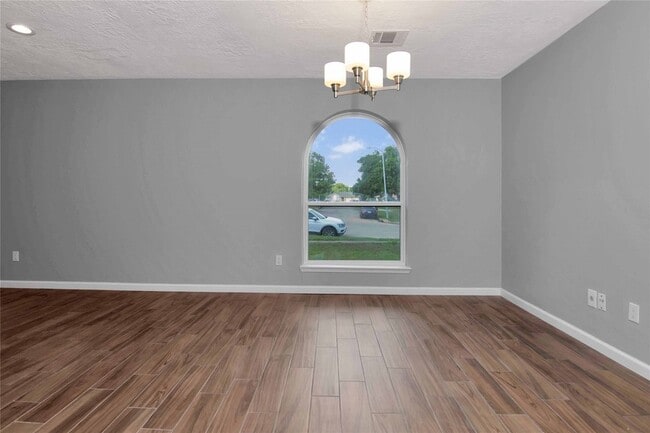 Building Photo - 12811 Golden Tee Ln