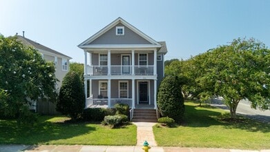Building Photo - 1301 E Ocean View Ave