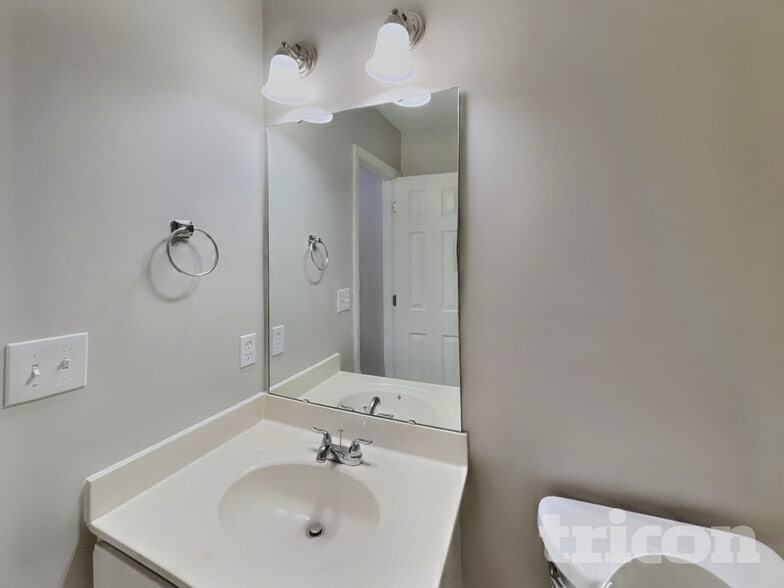 Building Photo - 3224 Cotton Grove Run