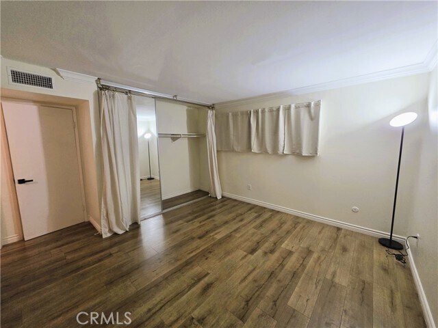 Building Photo - 18350 Hatteras St