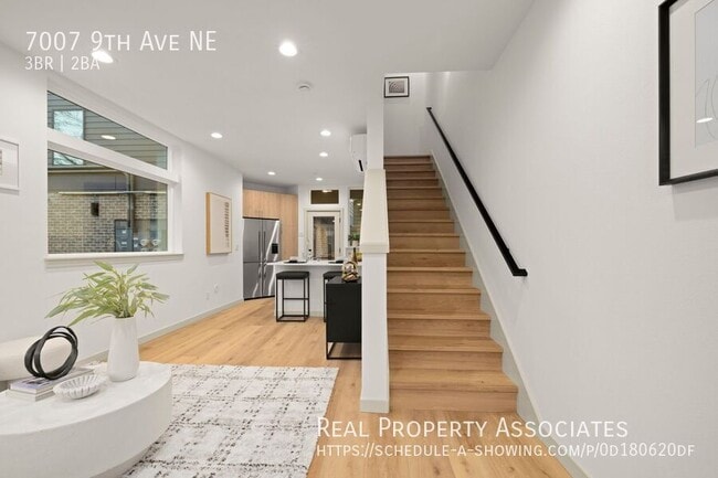 Building Photo - 7007 9th Ave NE