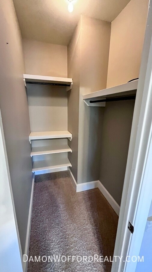 Building Photo - 1707 Pine St