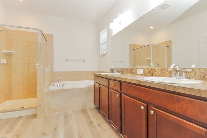 Building Photo - 12446 Duckett Ct