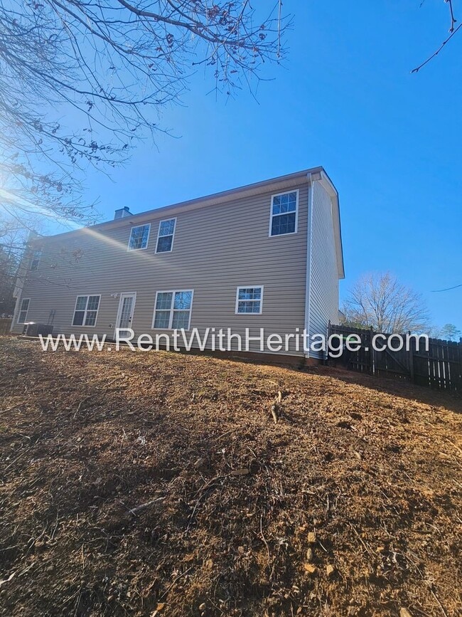 Building Photo - WOW!!...GORGEOUS!!..UPGRADES /AMAZING MASTER/ FENCED YD/ SWIM-TENNIS