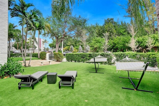 Building Photo - 1656 Polk St