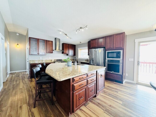 Building Photo - Beautiful Horse Property with Outbuildings in Loveland