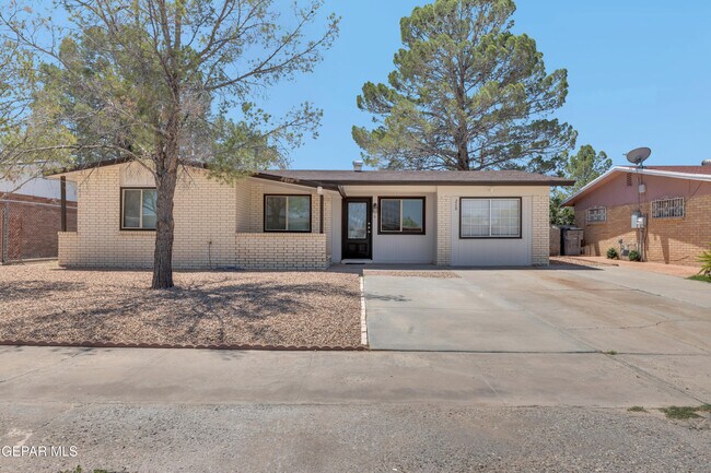 Building Photo - 228 Caribe Cir