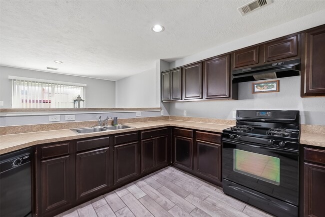 Building Photo - 2707 Piney Lake Ct