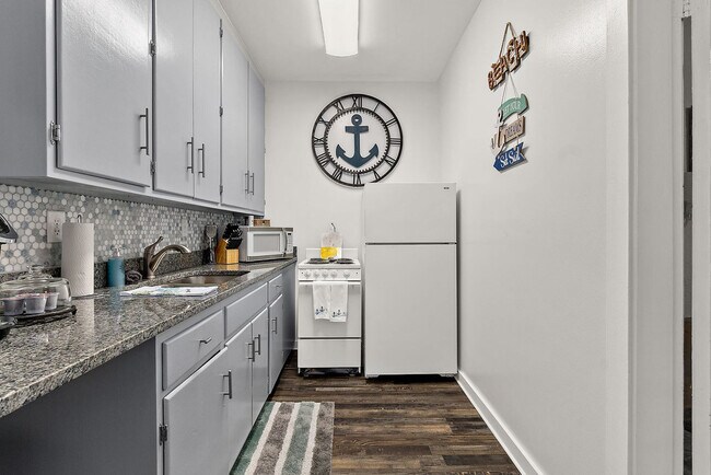 Building Photo - 6 Rohde Ave