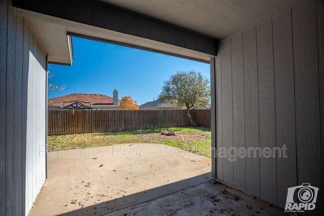 Building Photo - 1204 June