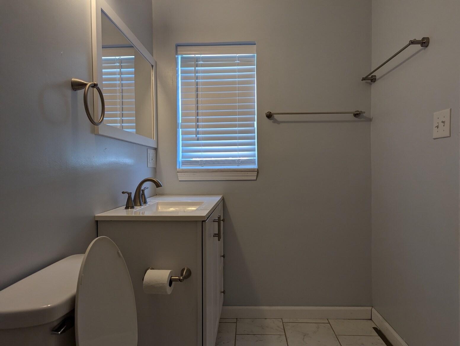 Building Photo - 527 Savannah Hwy