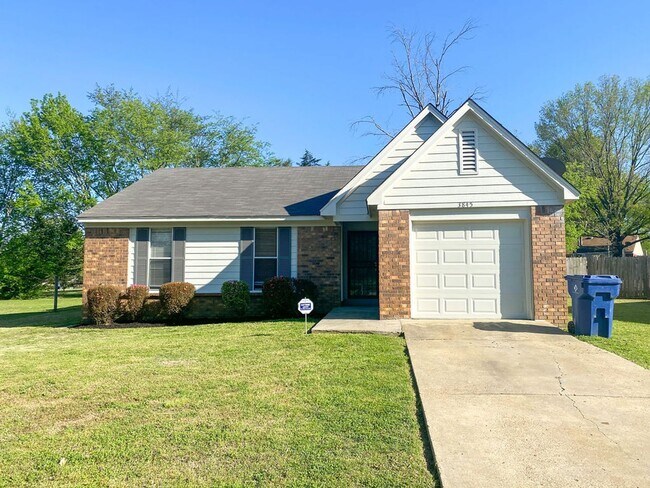 Primary Photo - 3 bed, 2 bath in Horn Lake (ss appliances, fresh paint)