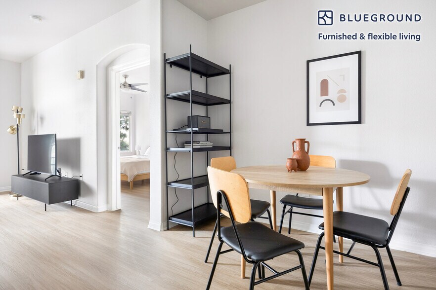 Building Photo - 8700 Pershing Dr