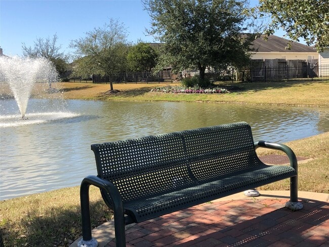 Building Photo - 25311 Saddlebrook Ranch Dr