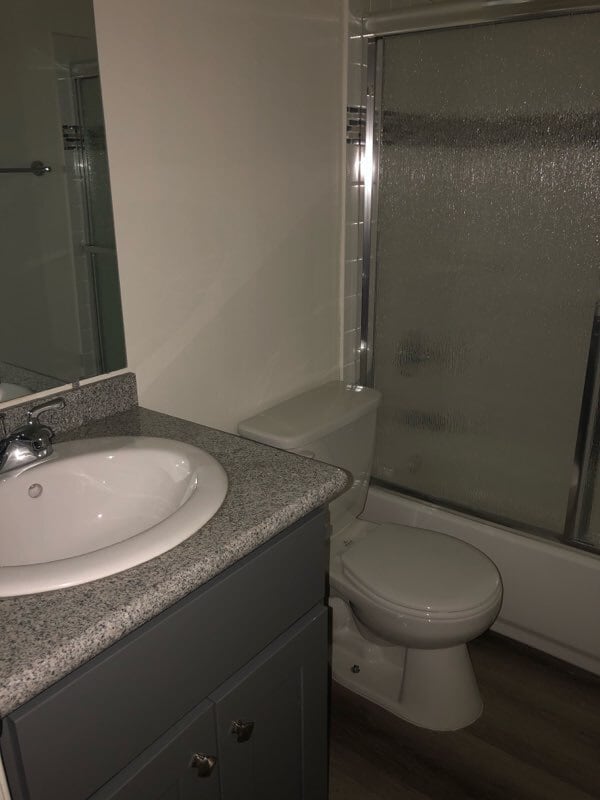 Building Photo - 4619 Rosewood Ave