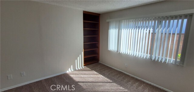 Building Photo - 15038 Hiawatha St