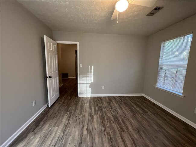 Building Photo - 2580 Teakwood Ln