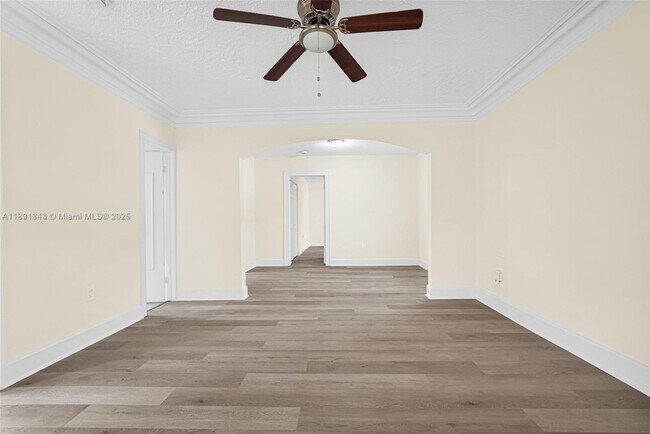 Building Photo - 511 NW 44th St