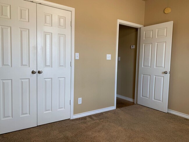Building Photo - 3033 Palomino Trail