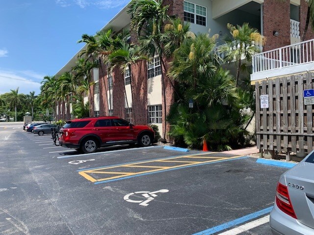 Building Photo - 2426 SE 17th St