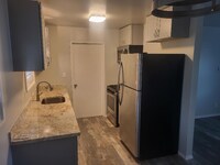 Building Photo - 333 Wilson St