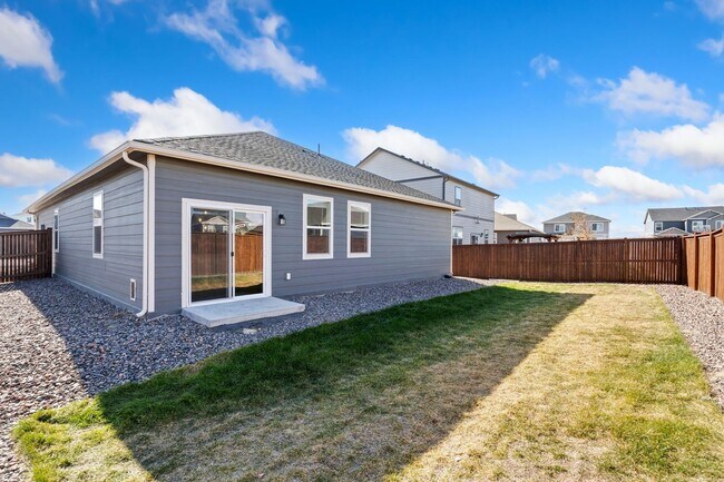 Building Photo - 5000 Alur St