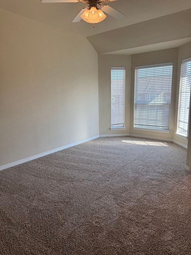 Building Photo - Welcome Home!