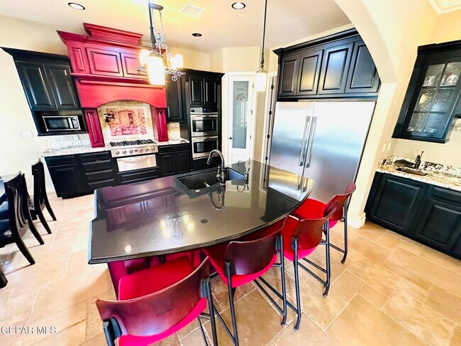 Building Photo - 6268 Wildwood Ct
