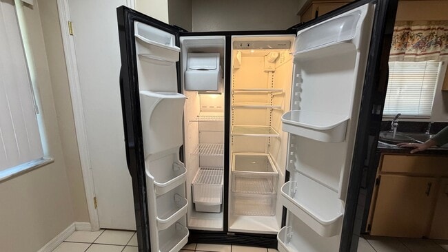 Building Photo - House For Rent - Metrowest