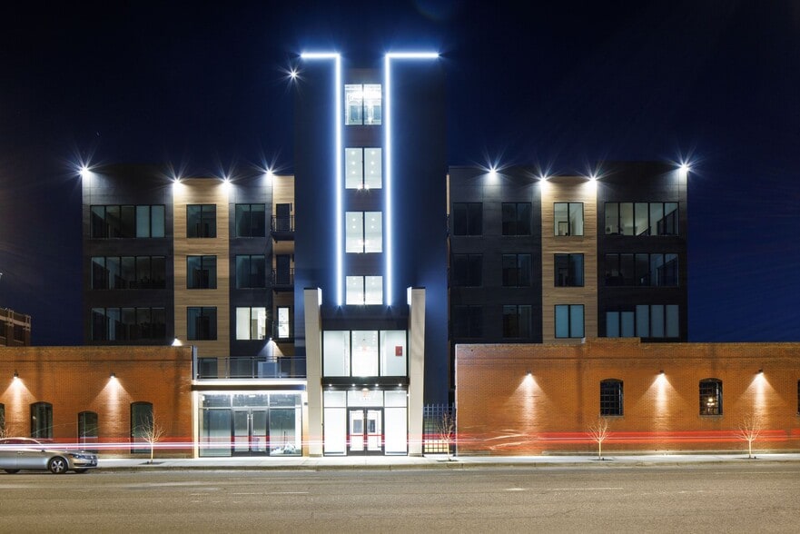 Primary Photo - Old Town Flats