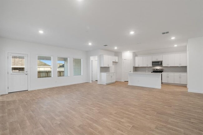Building Photo - 709 Tranquility Ln
