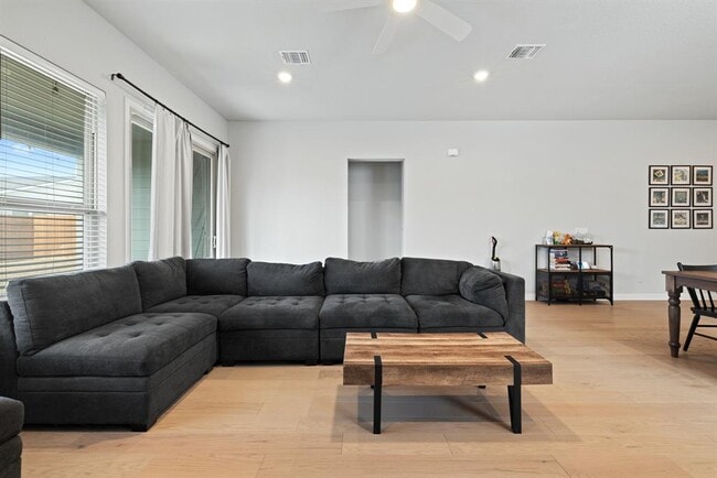 Building Photo - 8405 Hubble Walk