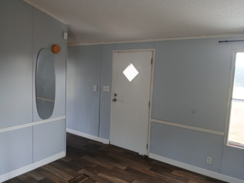 Building Photo - 14621 US-84