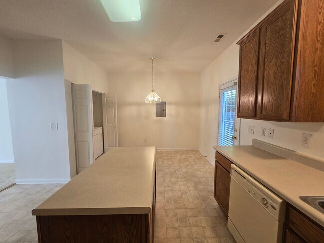 Building Photo - 100 Ranger Pl