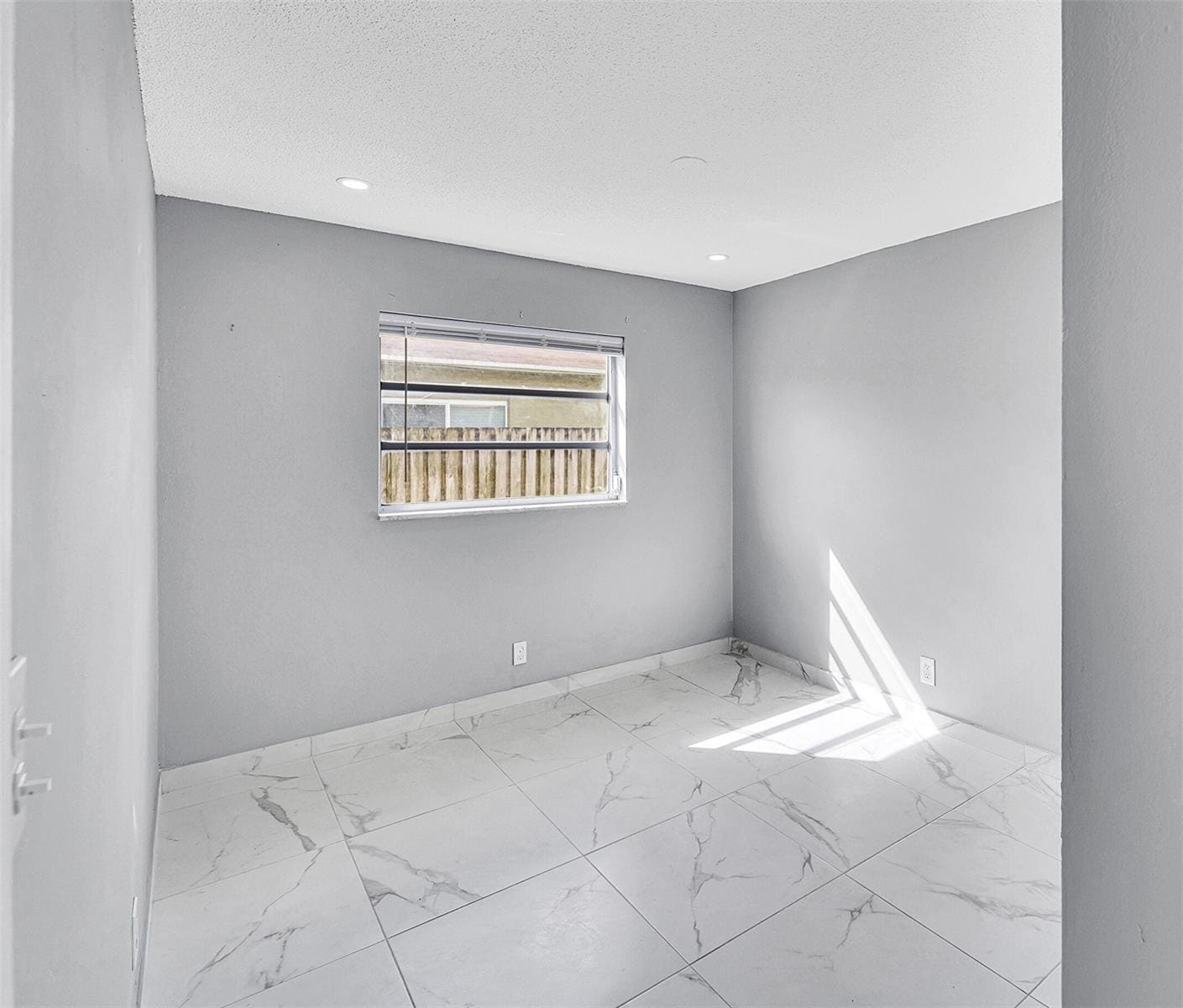 Building Photo - 4681 SW 43rd Ter