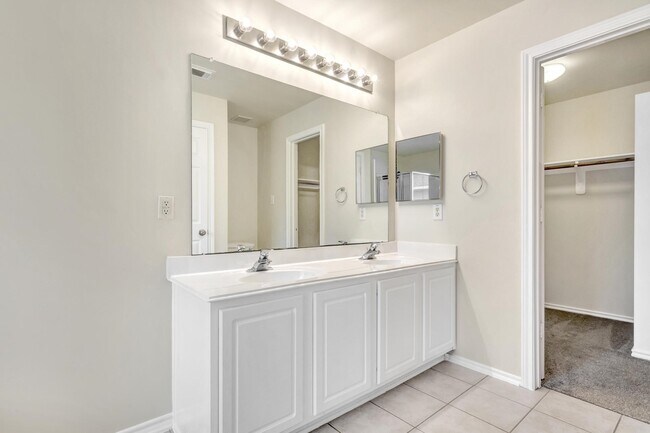 Building Photo - 39 S Camellia Grove Cir