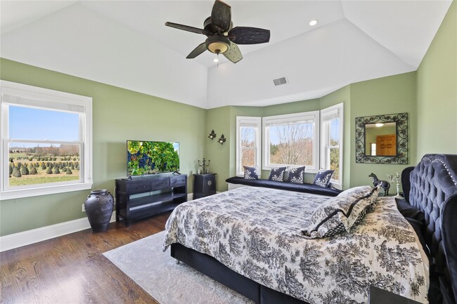 Building Photo - 703 Herricks Ln