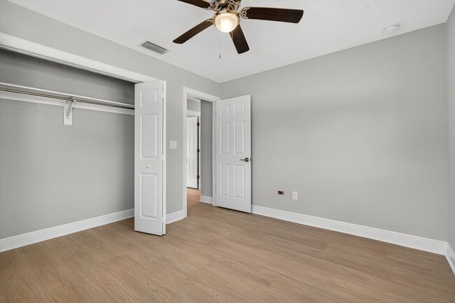 Building Photo - Fully Remodeled 3BR Home with Large Fenced Yard & New Deck