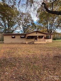 Building Photo - 242 John C Rd