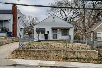 Building Photo - 3437 Jackson Ave