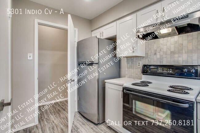 Building Photo - 5301 Indio Cove