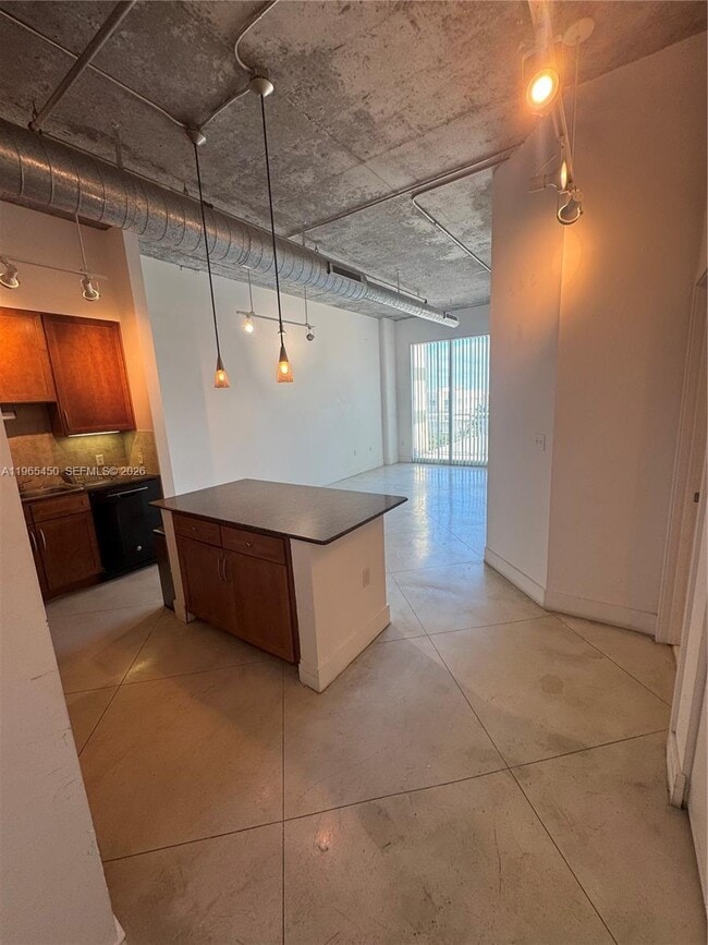 Building Photo - 2001 S Biscayne Blvd